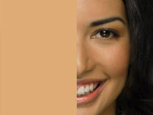 Load image into Gallery viewer, THIN LIZZY COMPACT MINERAL FOUNDATION 10g